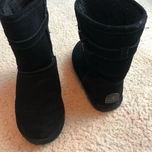 Bearpaw boots